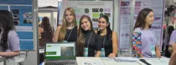 Estudantes de Minas Gerais brilham em feira nacional de ciência