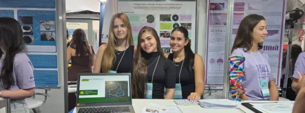 Estudantes de Minas Gerais brilham em feira nacional de ciência