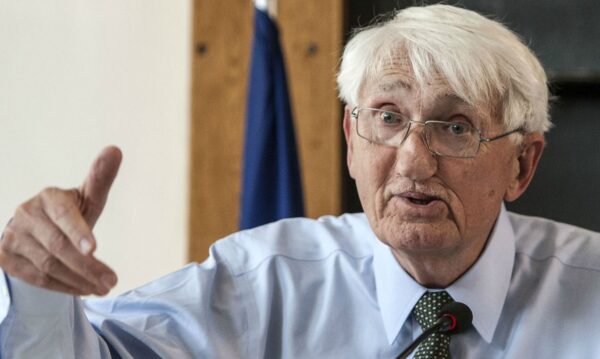 Morre filósofo alemão Jürgen Habermas aos 96 anos Morre filósofo alemão Jürgen Habermas aos 96 anos