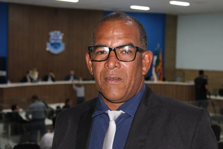 “Não dá para fazer feira” diz vereador Bizunga sobre salário de 13 mil e fala repercute em Brumado