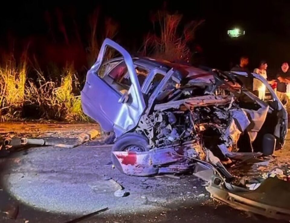 Acidente trágico em Itororó deixa uma pessoa morta e cinco feridos