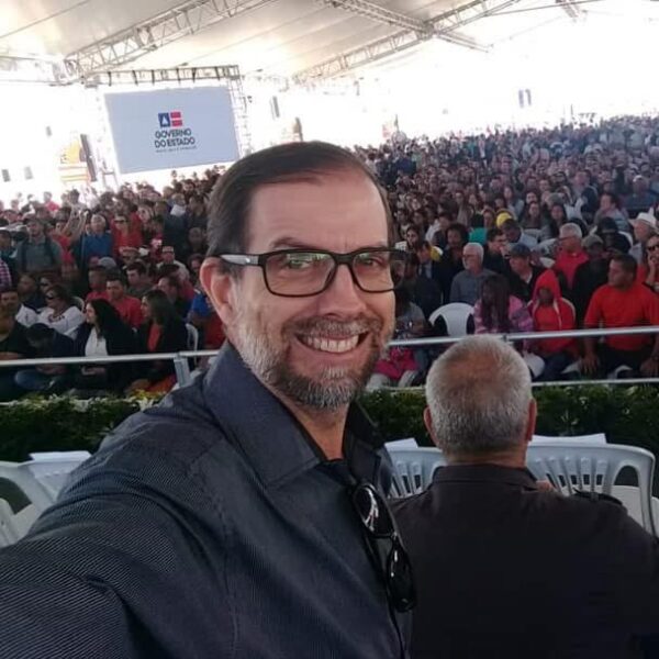 Ex-prefeito de Tremedal, Márcio Ferraz sofre acidente na rodovia e escapa sem ferimentos