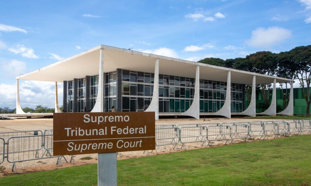 STF suspende julgamento de lei que proíbe jogos de azar STF suspende julgamento de lei que proíbe jogos de azar
