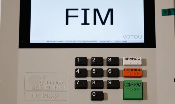 Federação PSOL-Rede oficializa apoio à candidatura de Lula à reeleição Federação PSOL-Rede oficializa apoio à candidatura de Lula à reeleição