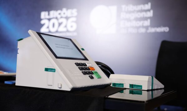 PRD e Solidariedade decidem pela neutralidade na eleição presidencial PRD e Solidariedade decidem pela neutralidade na eleição presidencial