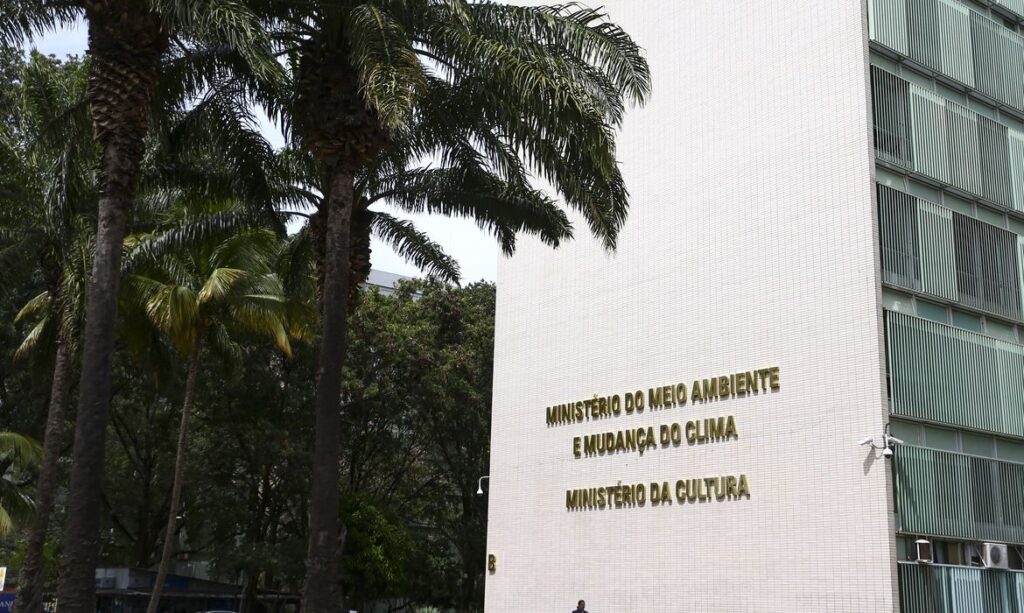 MinC destaca carreira de Laura Cardoso e lamenta morte MinC destaca carreira de Laura Cardoso e lamenta morte