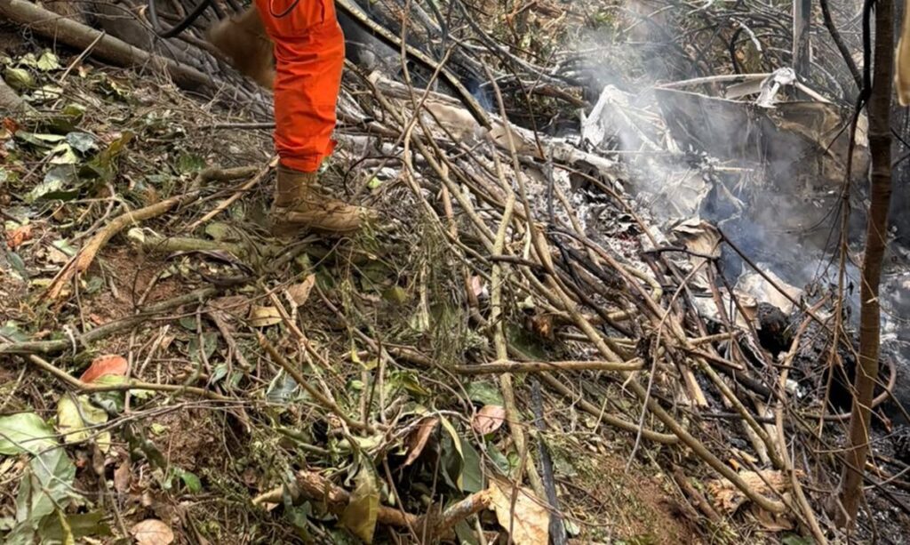 Colombianas que morreram na queda de helicóptero eram avó, mãe e filha Colombianas que morreram na queda de helicóptero eram avó, mãe e filha