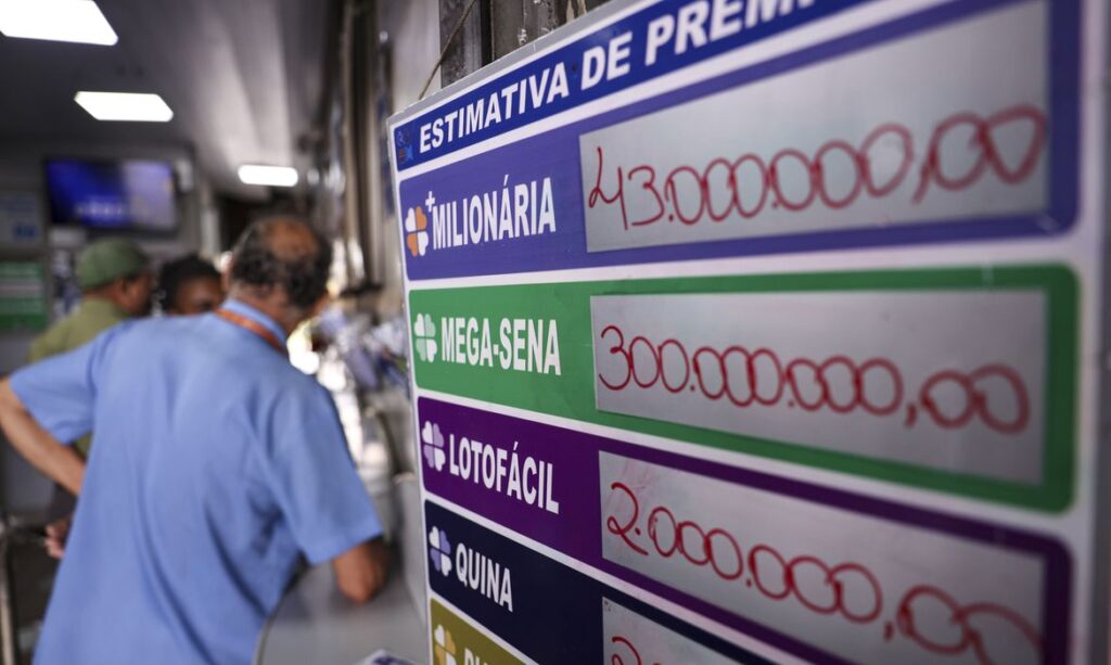 Mega-sena acumula para R$ 45 milhões; confira os números Mega-sena acumula para R$ 45 milhões; confira os números