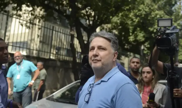 Justiça do Rio suspende direitos políticos do ex-governador Garotinho
