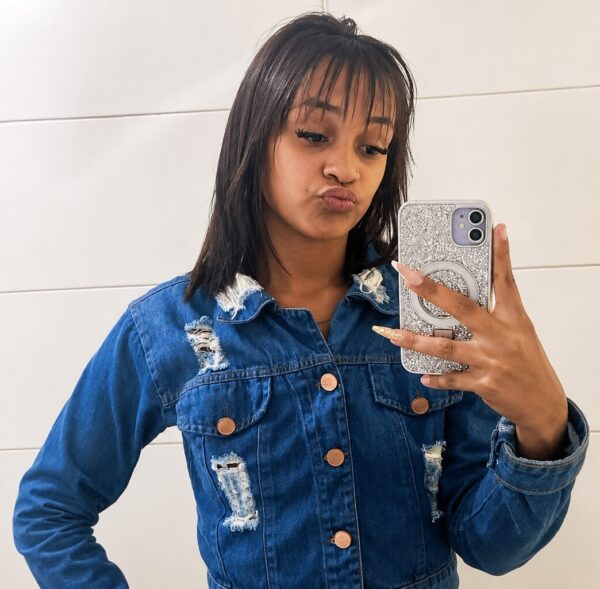 Adolescente Larissa Ribeiro Ferreira, de 15 anos, desaparece após sair de festa; Polícia Civil investiga Adolescente Larissa Ribeiro Ferreira, de 15 anos, desaparece após sair de festa; Polícia Civil investiga
