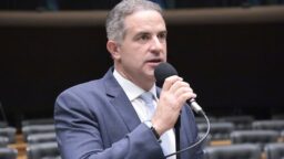 Emenda Pix de R$ 396 mil indicada por deputado baiano foi usada em posto de combustíveis de cunhado