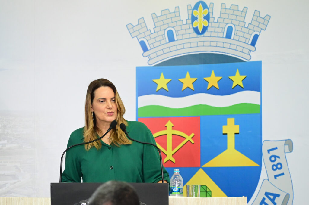 Mais de R$ 300 milhões em jogo: demora no pagamento dos precatórios da educação coloca gestão Sheila Lemos sob pressão em Vitória da Conquista