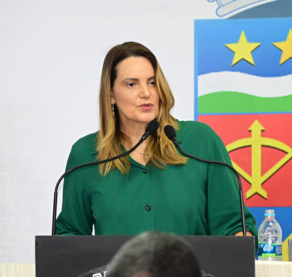 Mais de R$ 300 milhões em jogo: demora no pagamento dos precatórios da educação coloca gestão Sheila Lemos sob pressão em Vitória da Conquista
