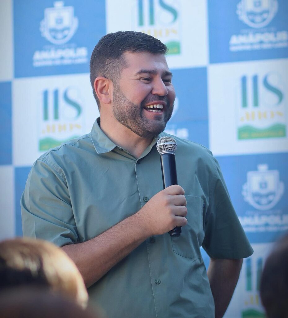 Deputado estadual Amilton Filho de 41 anos morre em grave acidente na BR-050, em Goiás Deputado estadual Amilton Filho de 41 anos morre em grave acidente na BR-050, em Goiás
