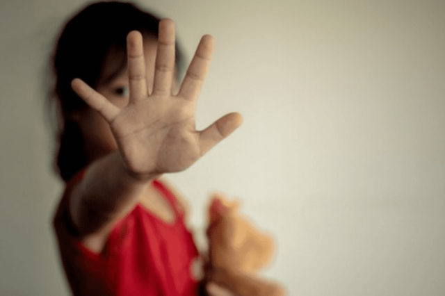 Revoltante: Casal é preso suspeito de estupro de vulnerável contra a própria filha de 4 anos em Poções