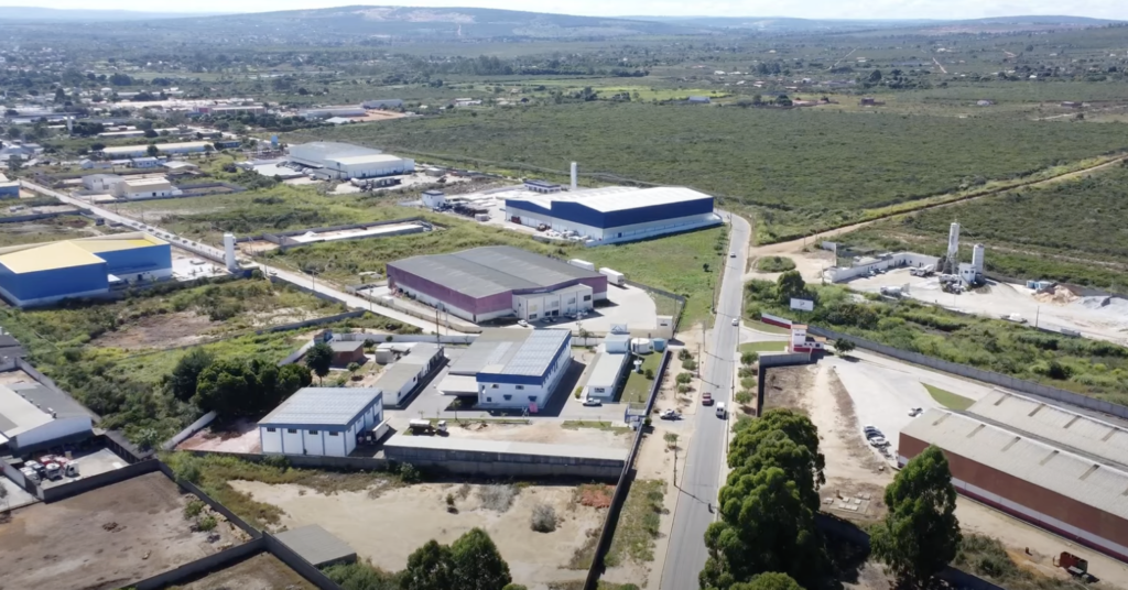 Urgente: Homem morre após cair de caminhão no Distrito Industrial dos Imborés, em Conquista Urgente: Homem morre após cair de caminhão no Distrito Industrial dos Imborés, em Conquista