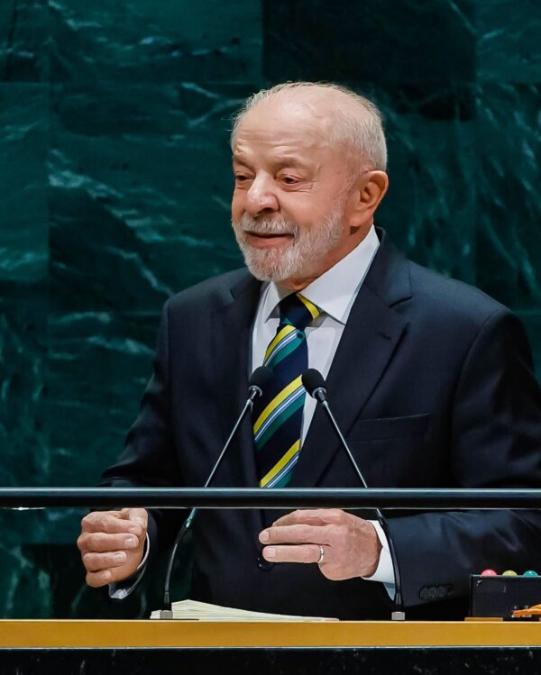 Governo Lula recua sobre o fim da escala 6×1 e quer manter jornada em todos os setores