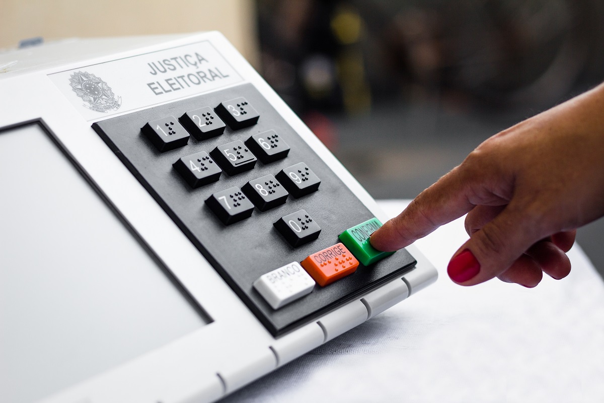 Eleitora de Piripá relata que título já constava como votado antes de sua chegada à seção